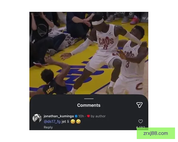 施罗德飞踹克莱尔引发争议 被判一级恶意犯规遭裁判严厉处罚